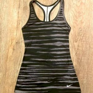 Women’s Nike Dri-fit Tank size XS